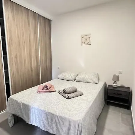 Apartment N10 Maison T2 Climatise Avec Jacuzzi Prive *