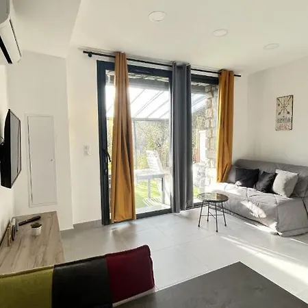 N10 Maison T2 Climatise Avec Jacuzzi Prive Apartment *