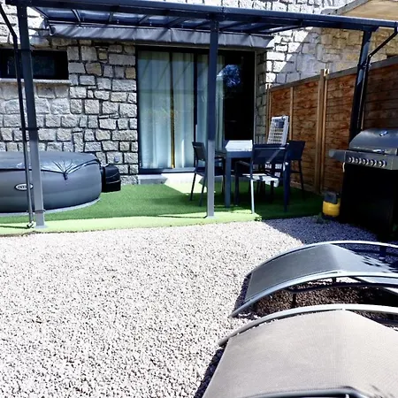 N10 Maison T2 Climatise Avec Jacuzzi Prive Ajaccio (Corsica)