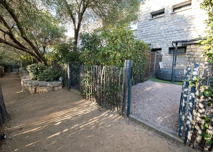 N10 Maison T2 Climatisé Avec Jacuzzi Privé Ajaccio (Corsica)